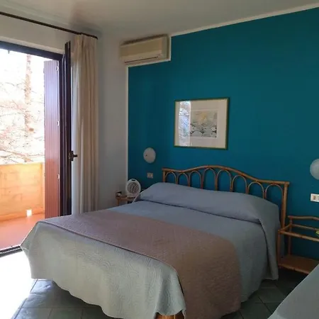 Il Biancospino Hotel 2*